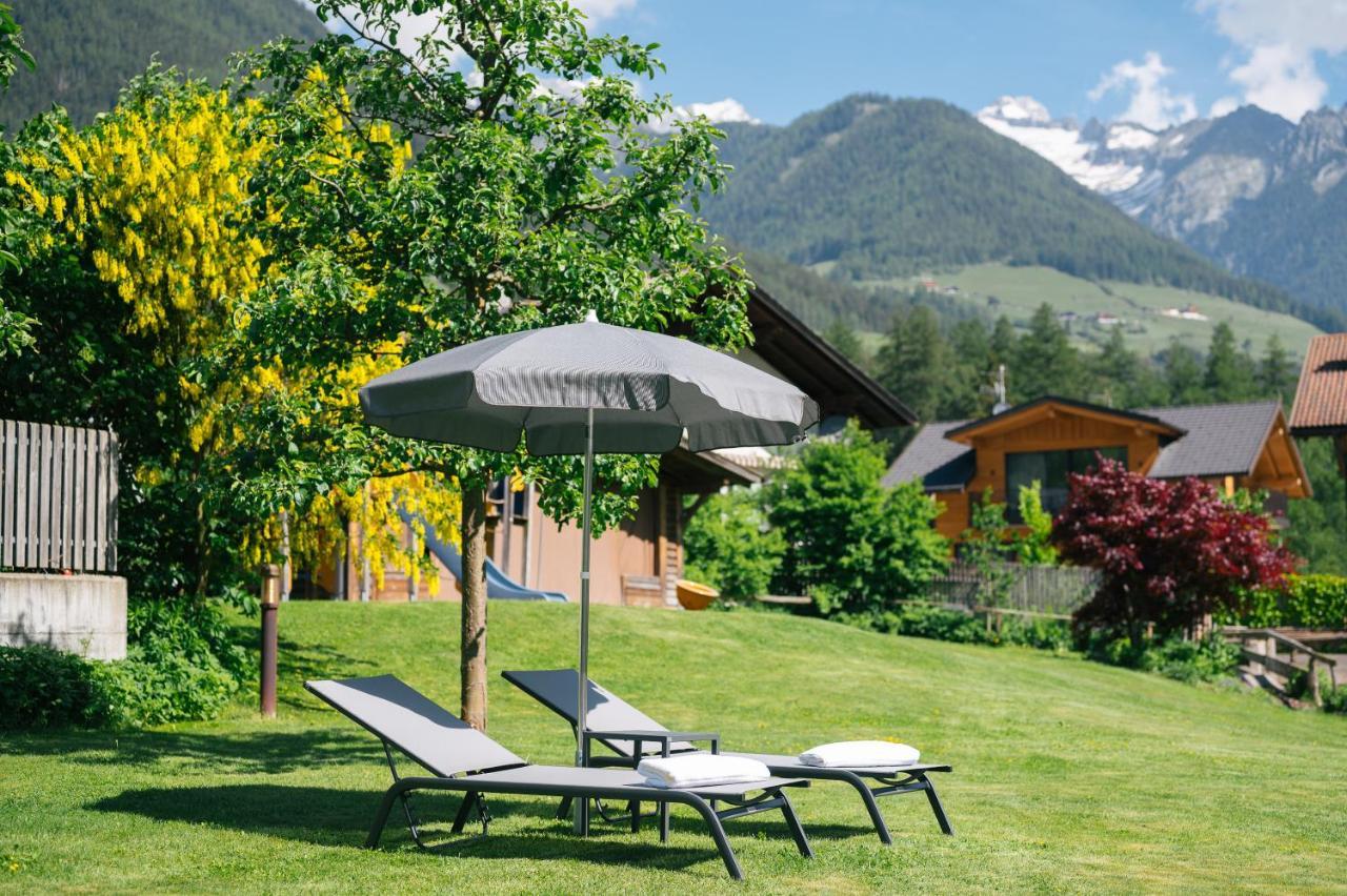 Hotel Fronza - Your Hike & Mountain Home Lutago Dış mekan fotoğraf
