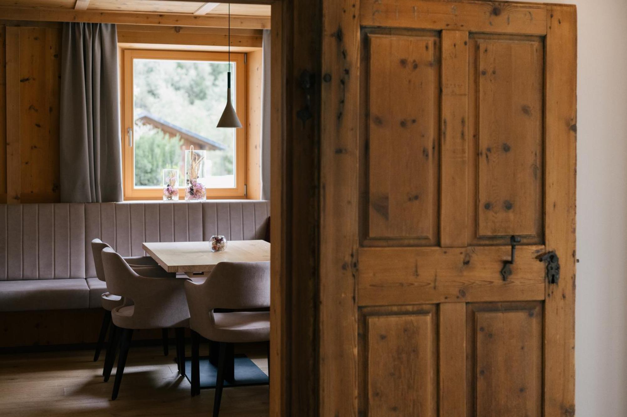 Hotel Fronza - Your Hike & Mountain Home Lutago Dış mekan fotoğraf